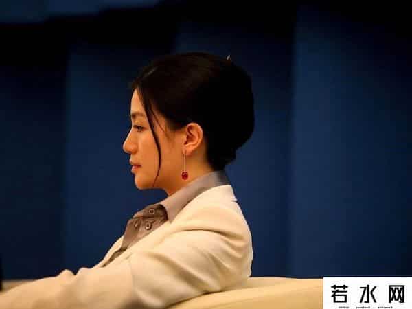 云峰基金 李颖
