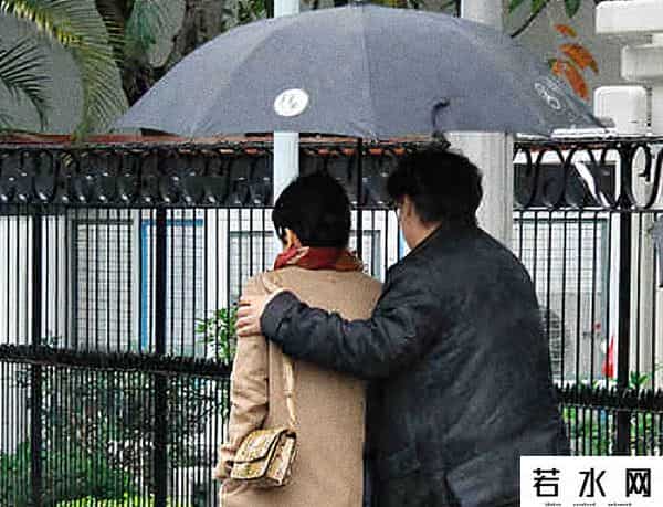 徐濠萦骂中国人