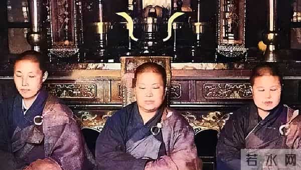 揭秘尼姑庵的黑暗面：尼姑平均年龄不到25，香客人来人往究竟为何