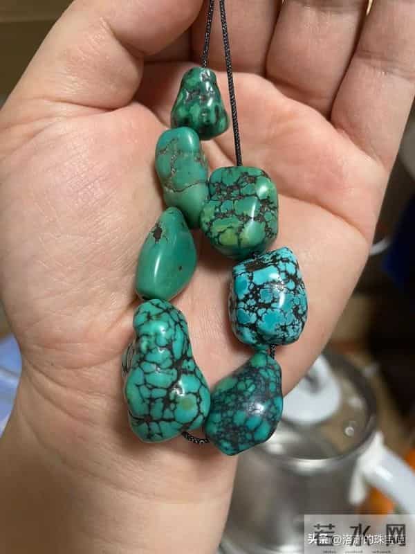 关于绿松石的八大冷知识：它比珍珠还娇气，史上最早被仿制的宝石
