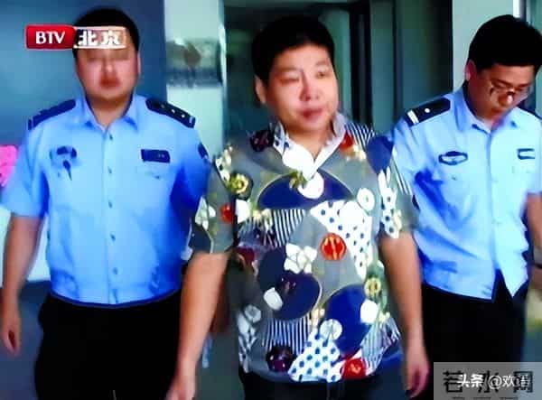 相声界乌烟瘴气，冯巩为什么不出手，姜昆的“下场”就是前车之鉴