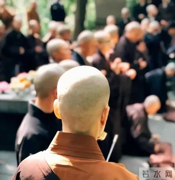 揭秘尼姑庵的黑暗面：尼姑平均年龄不到25，香客人来人往究竟为何