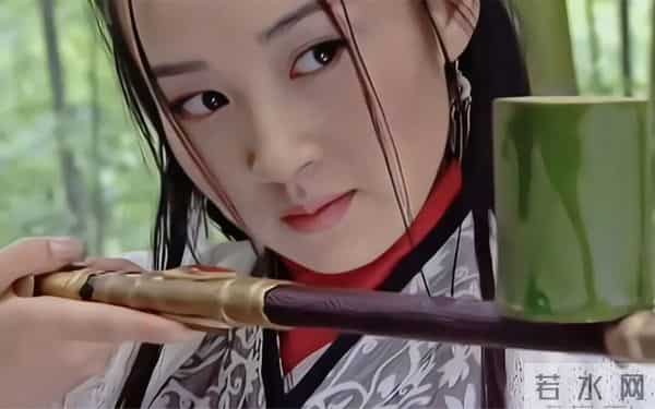 重读金庸（173）蓝凤凰给令狐冲解毒，她真的是好闺蜜吗？