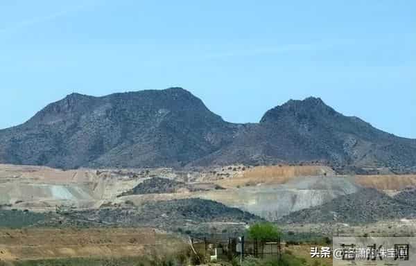 关于绿松石的八大冷知识：它比珍珠还娇气，史上最早被仿制的宝石