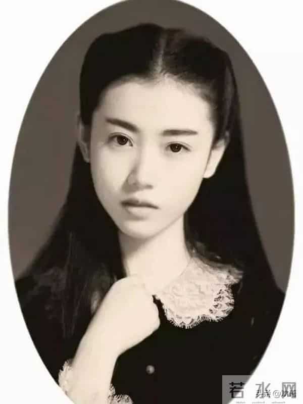 中国第一位情色女作家：睡了无数男人后出版曝光，28岁跳海自杀