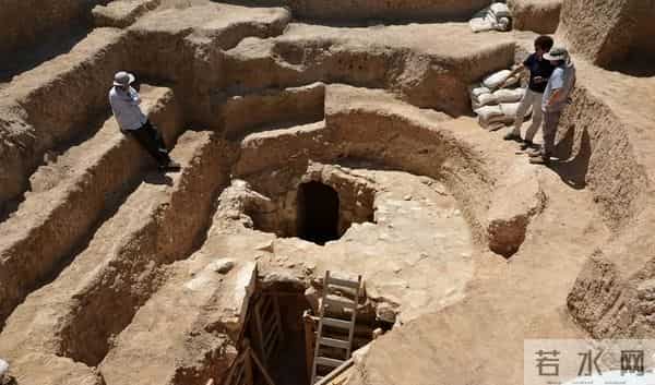 伊朗发现汉字，经过仔细翻译后，他们认为：这里曾是中国的一个省