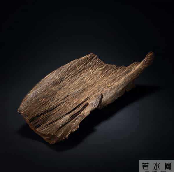 沉香为何价值连城？一克万金背后的秘密大公开！