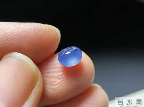 天空蓝确实很好，但真正有实力的是星空蓝翡翠
