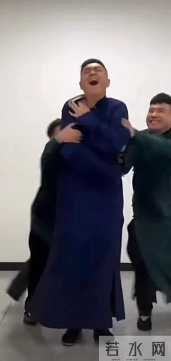 张伯鑫：我们说传统相声，没人看。而真相不堪入目