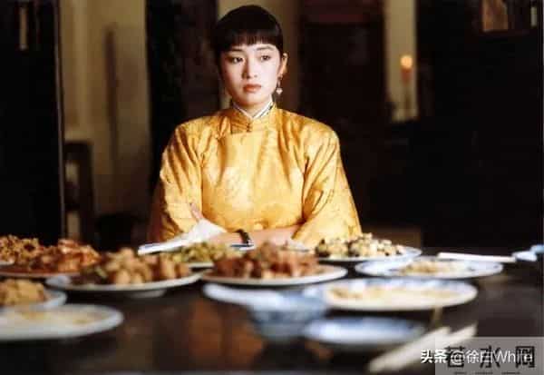 巩俐1986年手写稿曝光！字迹遒劲有力，书法爱好者迫不及待要临摹