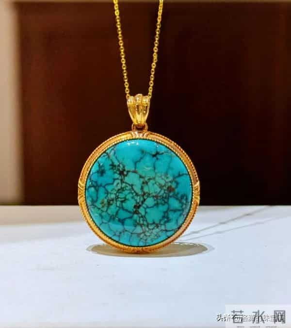关于绿松石的八大冷知识：它比珍珠还娇气，史上最早被仿制的宝石