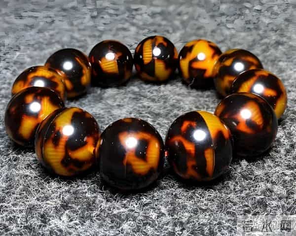 高鼻子，黑寡妇，这些文玩您别碰，容易牢底坐穿！