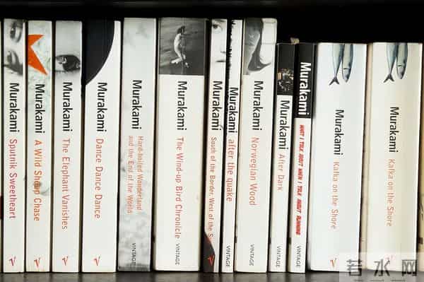 “比村上春树更接近诺贝尔文学奖”，人气飙升的 “日本女作家”