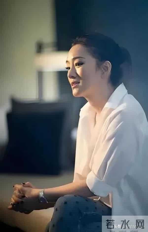 巩俐1986年手写稿曝光！字迹遒劲有力，书法爱好者迫不及待要临摹