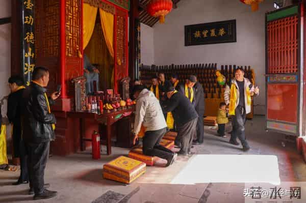 归德田氏举行2025年寒衣节拜祖典礼