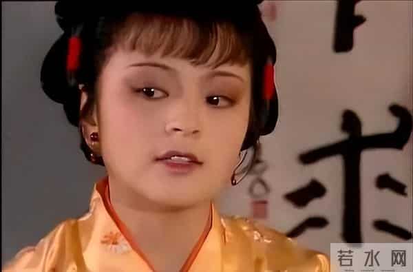 秋纹一句话道出平儿袭人凤姐的大秘密，原来宝钗早就想借刀杀人