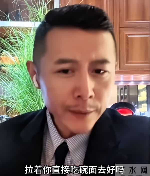 事实证明，靠鸡汤救穷人，稳坐“神坛”的大冰，已走上另一条道路