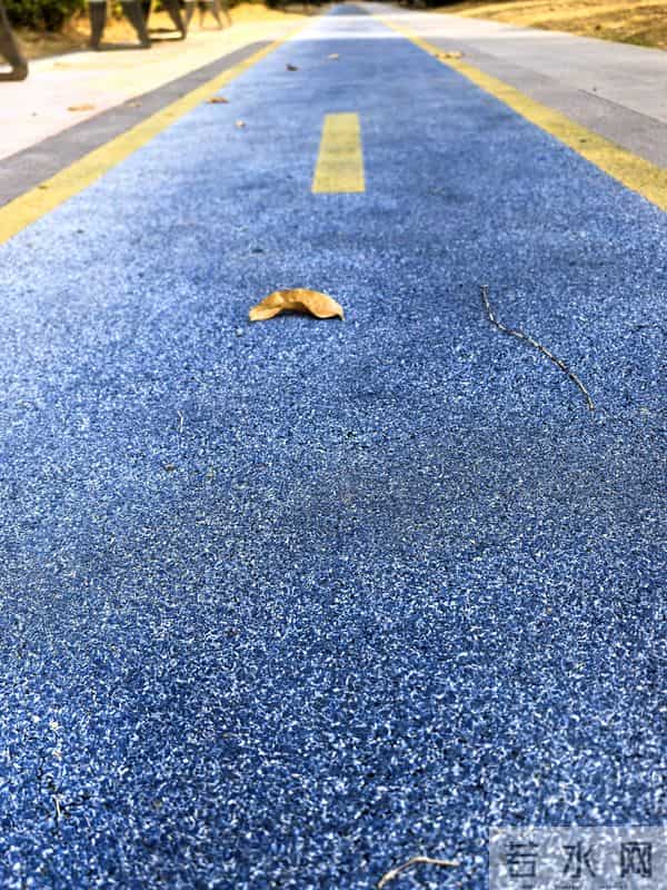 原创诗歌-顽皮的风