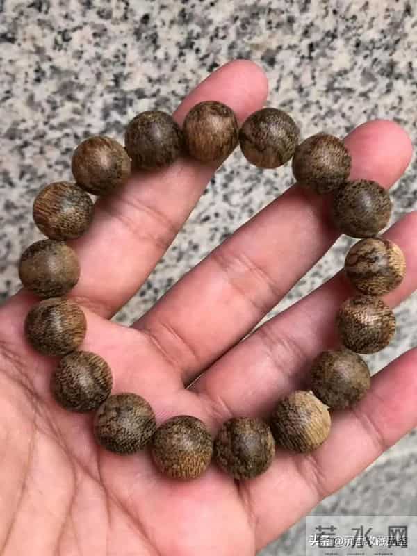 直播买沉香避坑指南：别让“捡漏”变成被割韭菜