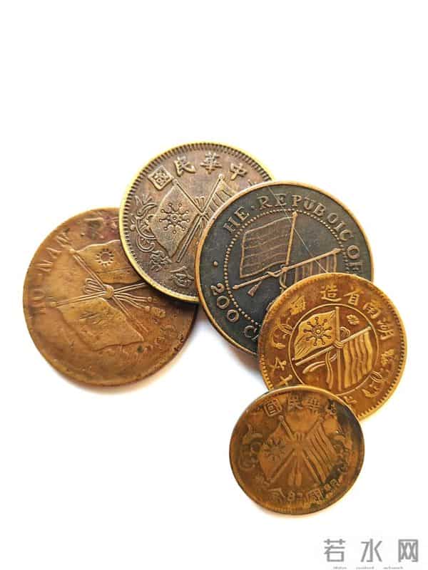 120.75 万双旗币深度解析：稀有版本、市场逻辑与收藏指南