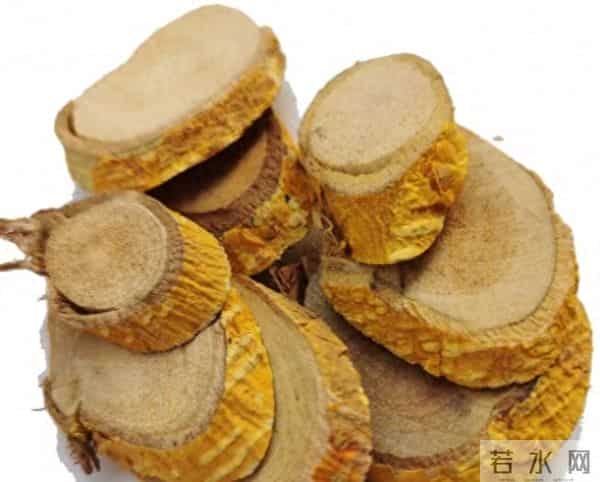 谁说农村的“杂木”没用，它们可都是宝贝