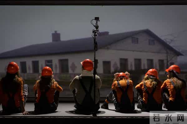 “我们想象中的上海，和实际看到的上海一样，只不过天气特别好”