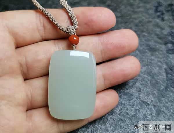 什么是和田玉的糯性与脂粉感?