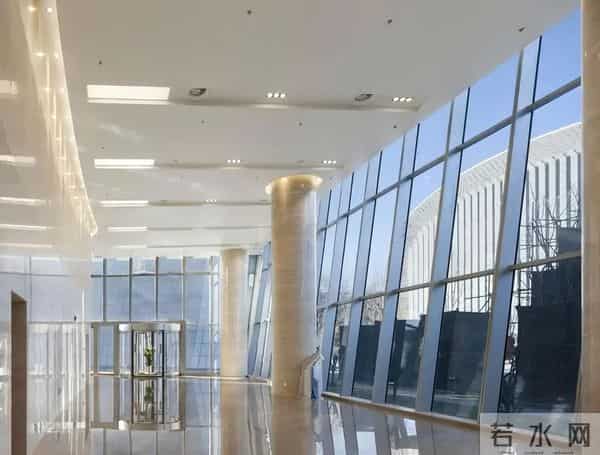 北京CBD地标：人民日报社总部大楼，灵感源自“人”字