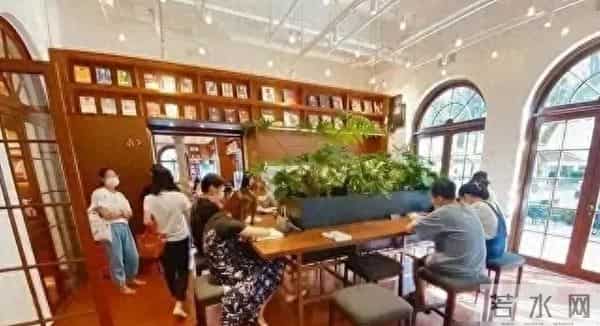 上海古北住着两万日本人，他们不吵不闹，却扎根四十