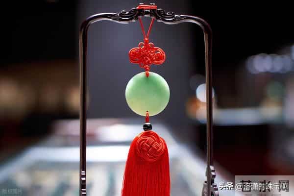 玉是石,但石不一定是玉!能称之为“玉”的,恐怕真的只有两种。