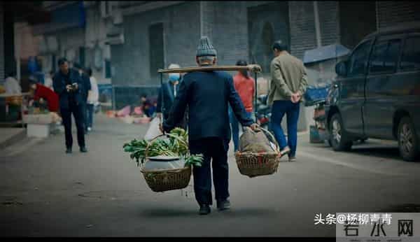 杨柳(原创)诗词文联《晨露印心痕》