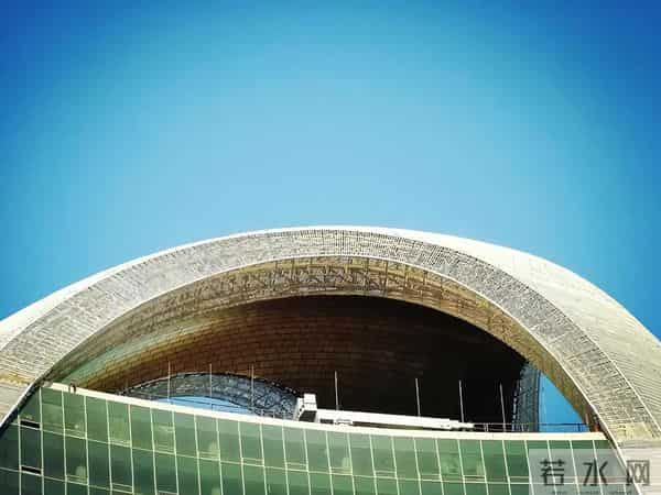 北京CBD地标：人民日报社总部大楼，灵感源自“人”字