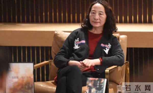 尹学芸中篇小说：四月很美