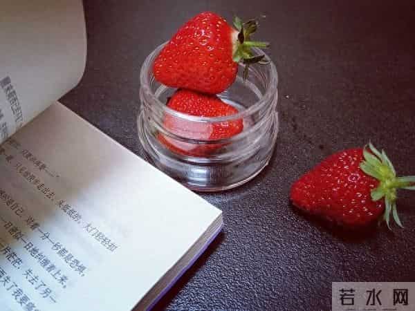 流年是本写满遗憾的书（散文）