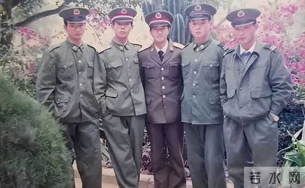 故事：81年我去苏州接新兵，与一位漂亮女医生的一段往事