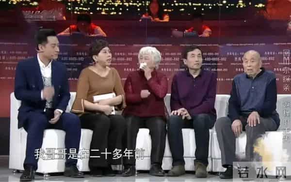 30岁流浪汉翻垃圾桶找吃的，被55岁阿姨收留，不料赖在家里不走了