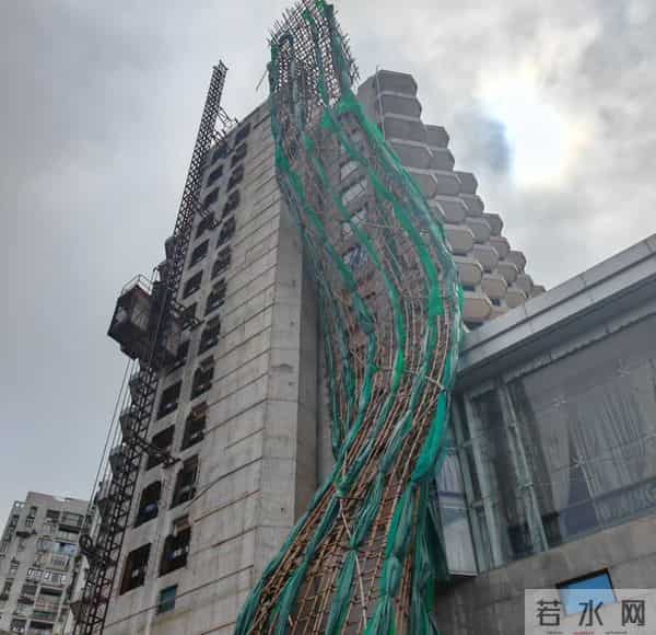 竹架是香港的非遗文化，因成本低搭建方便广泛使用