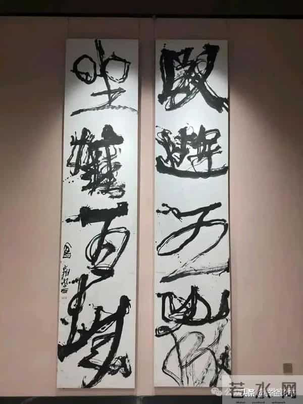 撕开“丑书”遮羞布：这几位“大师”的字，比小学生涂鸦还离谱！