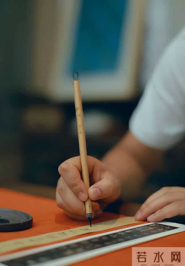 男子逼女尼陪寝，女尼，同房可以，但是必须答应我三个条件