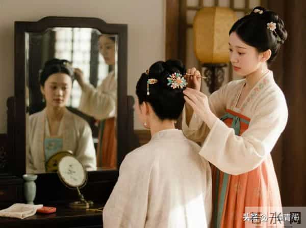 《灯草和尚》大结局：和尚点化风流债，烛影三人恩怨消。