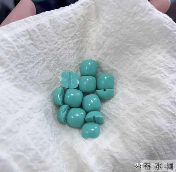 原来这些绿松石都是假的