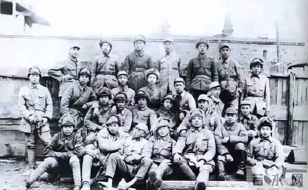 1957《林海雪原》轰动全国，罗荣桓拍板作者：回部队，授上校军衔