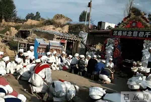 山东兴起一日葬，老人上午离世下午就下葬，子女当天晚上返城上班