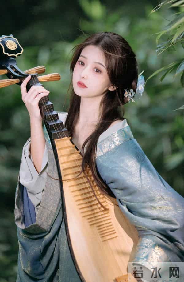 太子夺嫡失败，嫡姐被发配苦寒之地，她第一次跪在了我面前