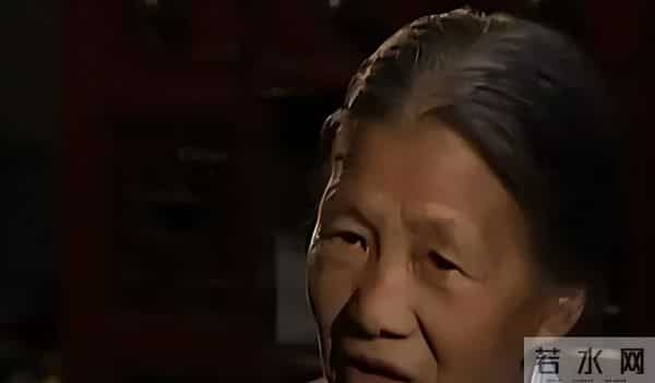 老太二十多年不吃饭，医院检查无大碍，女儿给出线索：与父亲有关