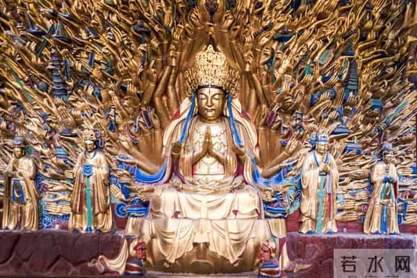 穿越千年的心灵之旅：佛教在中国的传播与繁荣