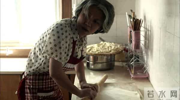 30年之后，江德华为什么卷着铺盖卷重新回到江家？背后原因太残酷