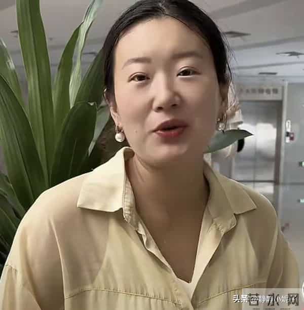 希妈三胎生活：奶奶终于出现 却很卑微 画面一言难尽 网友-区别对待