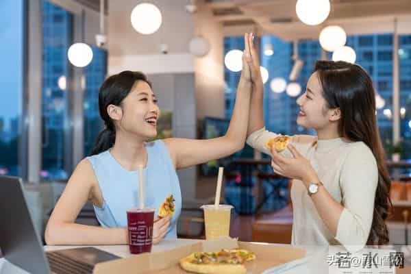 女生想“泡你”的4大信号，别让机会溜走！