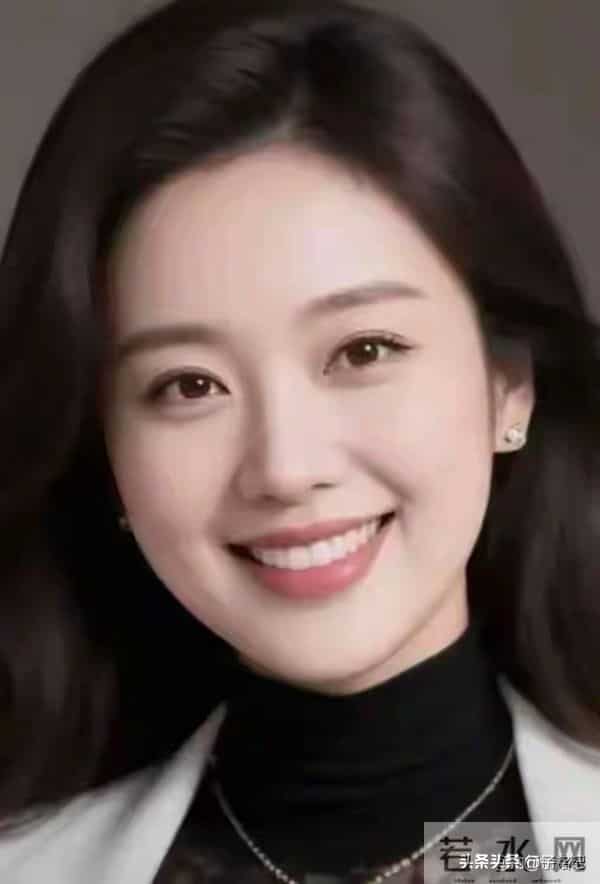 男人悄悄触碰女人这3个部位，竟能瞬间点燃她的荷尔蒙欲望